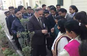 D Pharma students visit Himalaya Drug Co