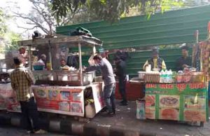Unauthorised Food Court comes up on Rajpur Road under authorities’ noses