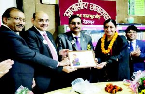 Kiran Ulfat Goyal receives Lions’ ‘Nari Shakti Ratan Award’