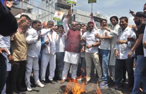 Harish Rawat sits on fast against killing of Dalit youth