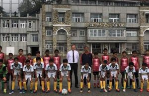 Wynberg Allen lifts Invitational U-12 Soccer trophy for the year 2019