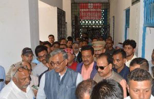 CM visits Arakot, promises speedy compensation