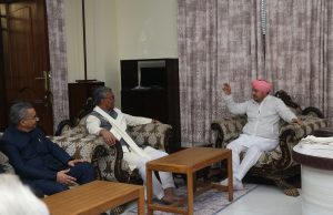 CM visits Darbar Sahib, discusses development issues with Mahant