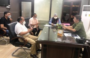 MLA Joshi discusses constituency’s problems with MDDA VC