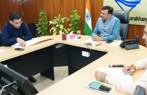 CS Anand Bardhan directs fast tracking of Indira Market and Arhat Bazaar Projects