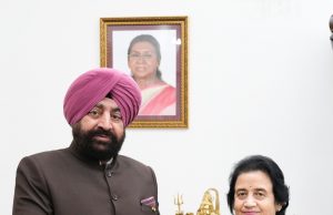 AIIMS Rishikesh Director briefs Gov on institute’s progress