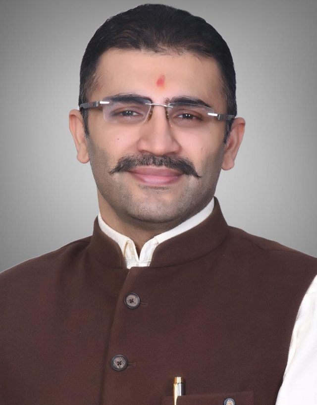 Uniform scam is open violation of law Abhinav Thapar