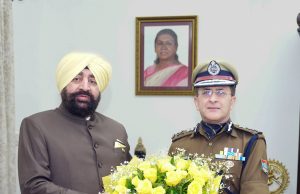 Gov discusses Yatra arrangements with DGP Deepam Seth