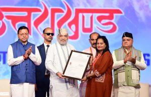 Amit Shah hands over Indian Citizenship to Hindu families facing religious persecution abroad