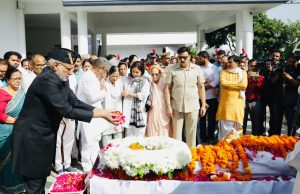 Vice President pays tribute to former CM BC Khanduri at his residence