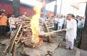 Mortal remains of BC Khanduri cremated with full state honours in Haridwar