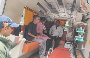 Eight pilgrims injured on Badrinath Highway as Tempo Traveller overturns