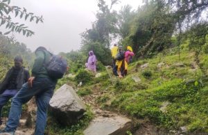 Landslide blocks Yamunotri Highway, SDRF rescues 100 pilgrims