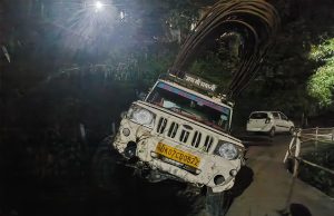 Poor road construction exposed in Mussoorie: Pickup truck trapped in Open Sewage Pit