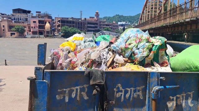 APS garbage cleaning in Haridwar