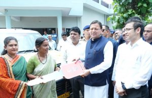 Dhami listens to public grievances in Khatima, directs officials for swift action