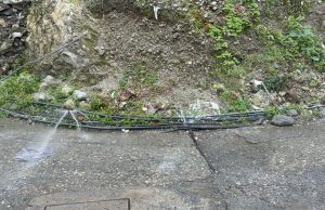 Damaged water line poses accident risk on Mussoorie road