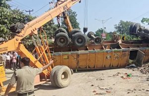 Biker killed, two injured as truck overturns in Mohabbewala