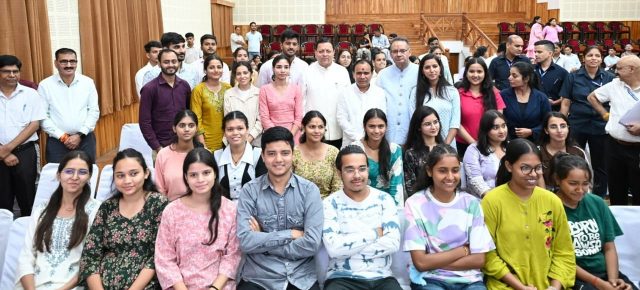 CM announces free online coaching for 11,000 students, vows transparent recruitment
