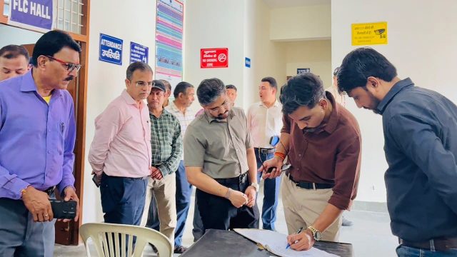 DM inspects EVM Warehouse in presence of representatives of political parties