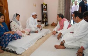 Dhami, Bhatt along with BJP leaders pay tribute to Virendra Singh Bisht