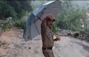 Massive landslide blocks Mussoorie-Dehradun road for an hour