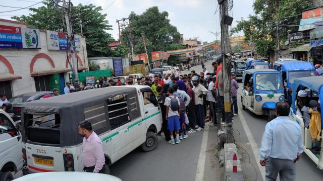 Police Constable accused of molestation, Bajrang Dal holds protest in Doon