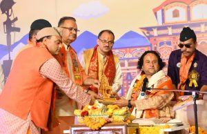 Minister Joshi attends concluding ceremony of Shrimad Bhagwat Katha held for Martyrs