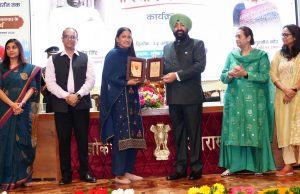 Governor interacts warmly with Officers, Employees and Their Families; Honours Personnel for Outstanding Work